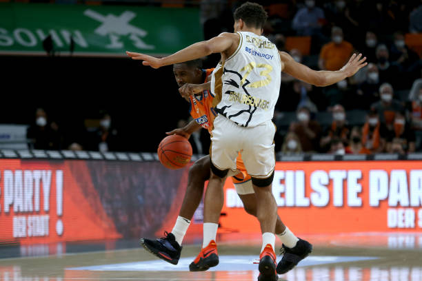 在今年赛事 在今年赛事