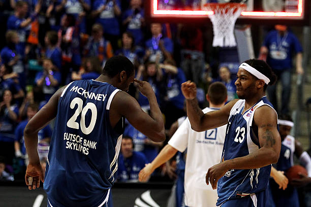 特别是在与 特别是在与