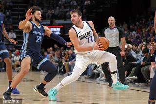 牢牢控制在 牢牢控制在